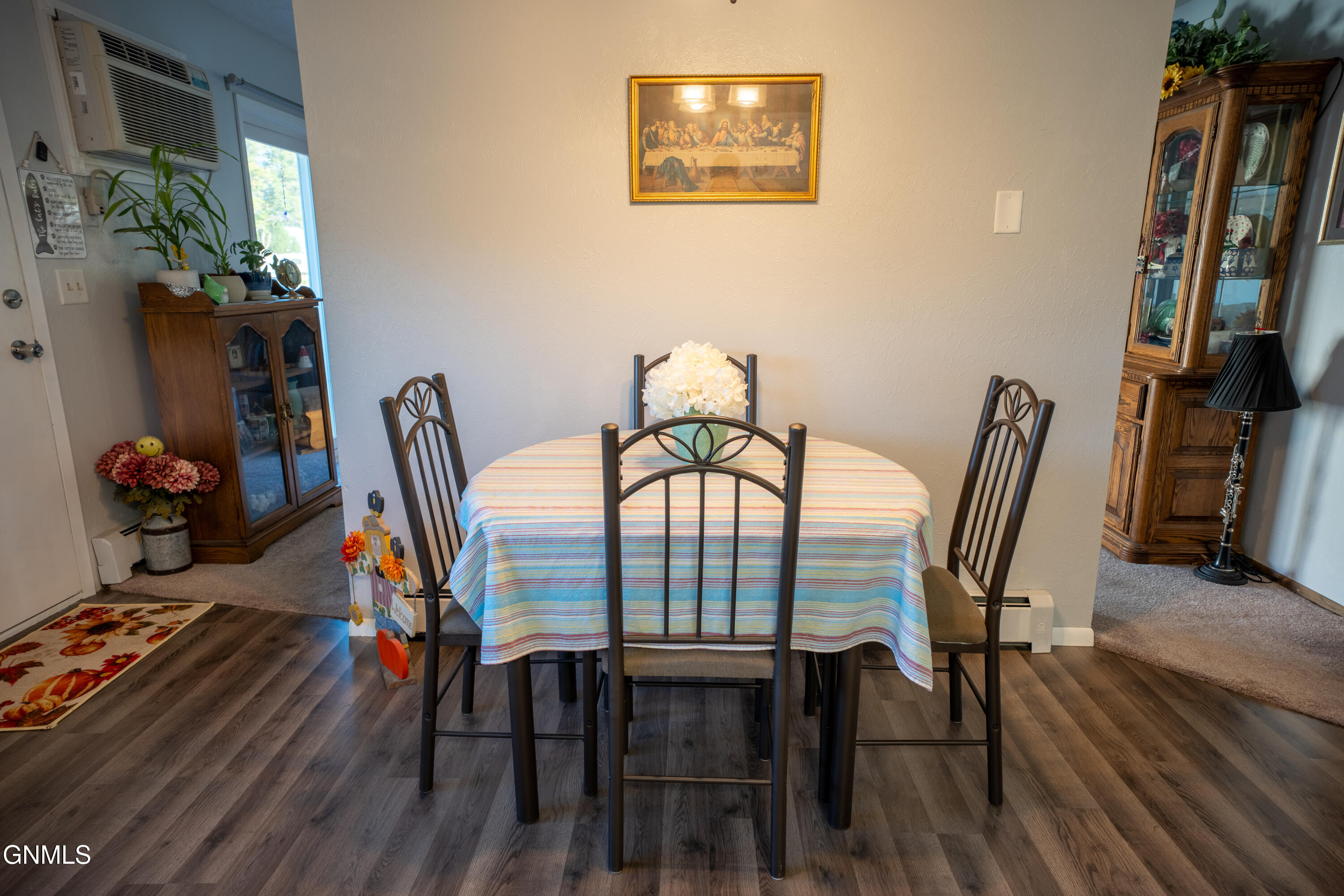 707 Interstate Avenue E, 4