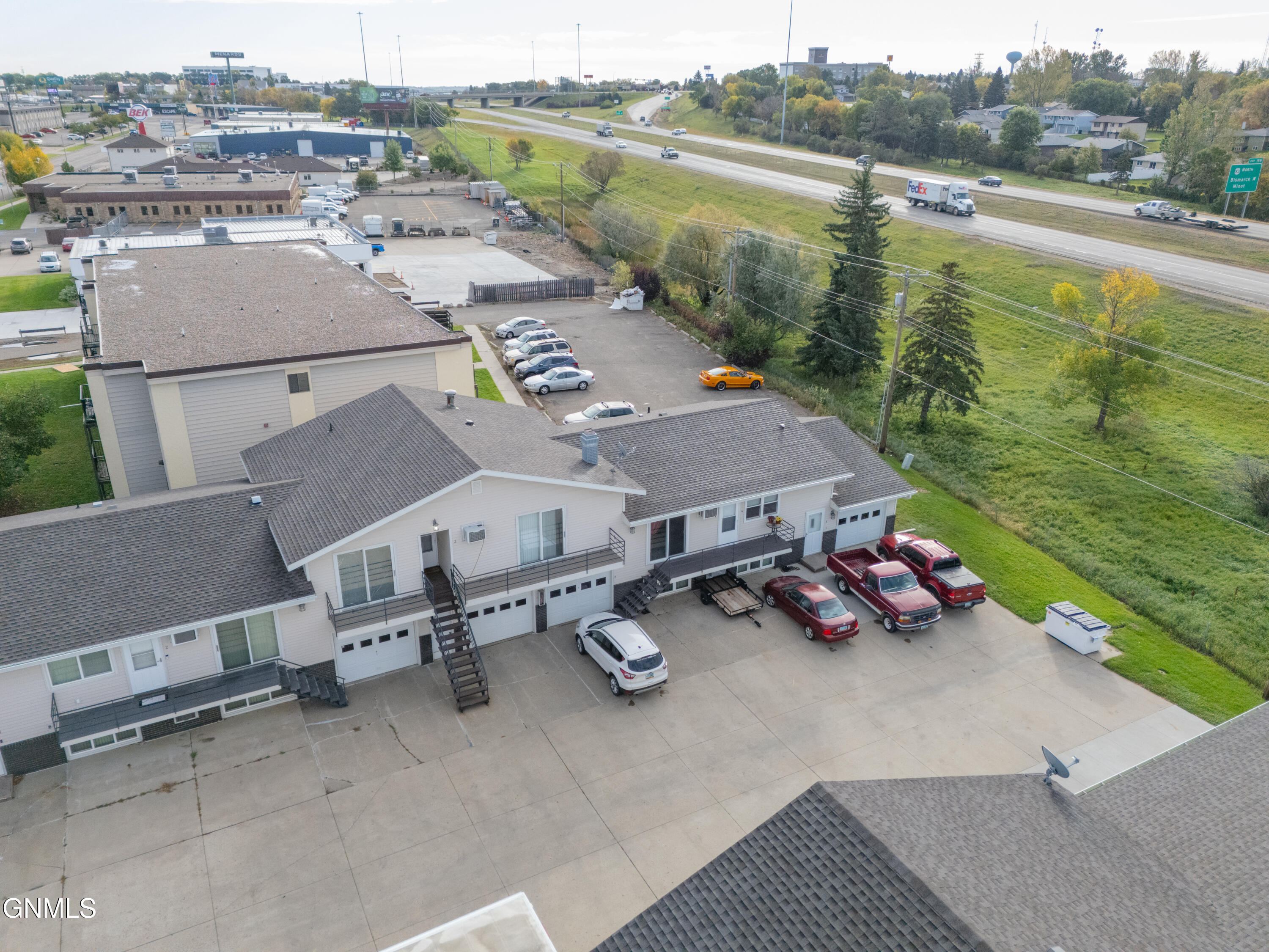 707 Interstate Avenue E, 4