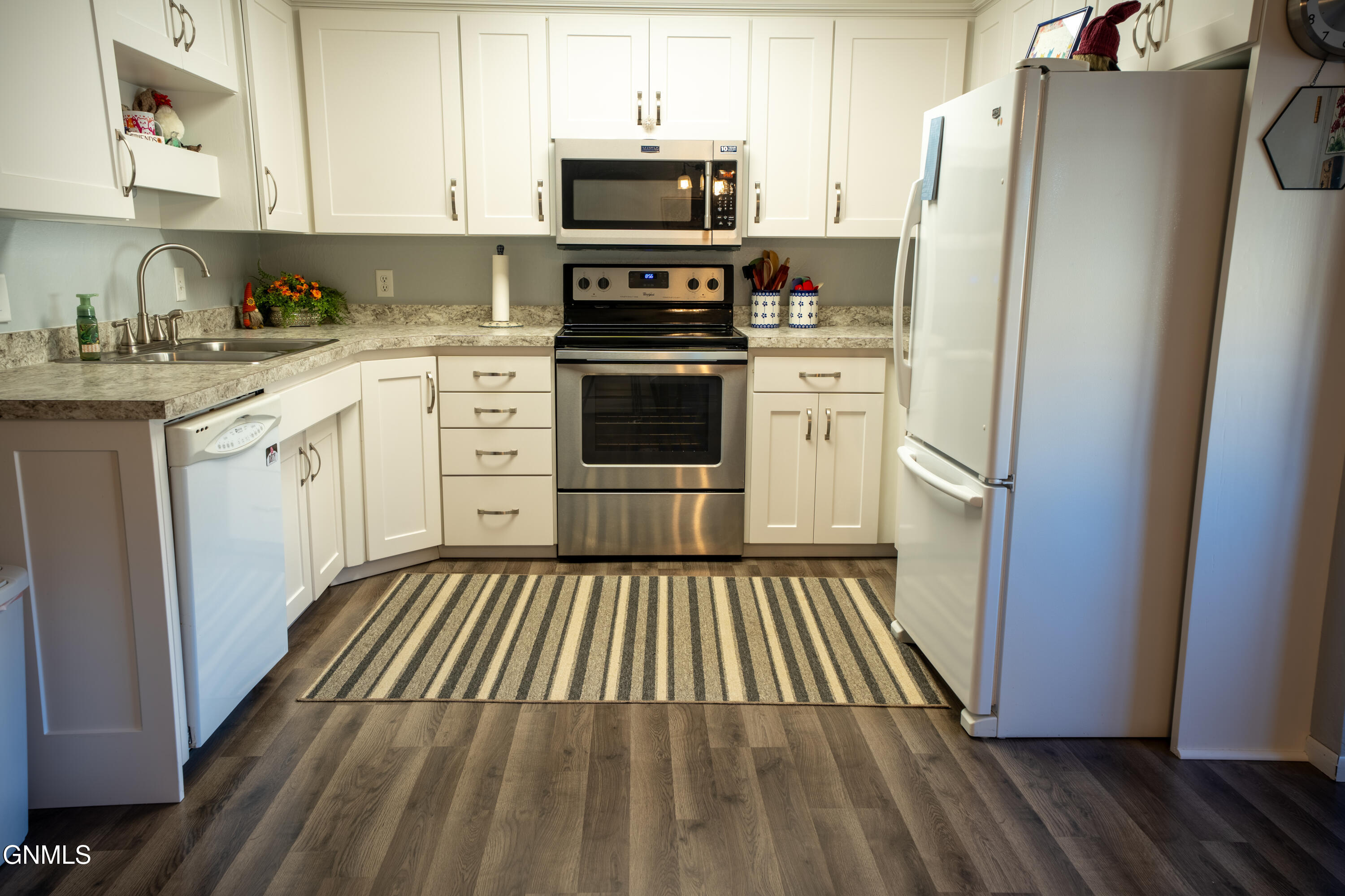 707 Interstate Avenue E, 4