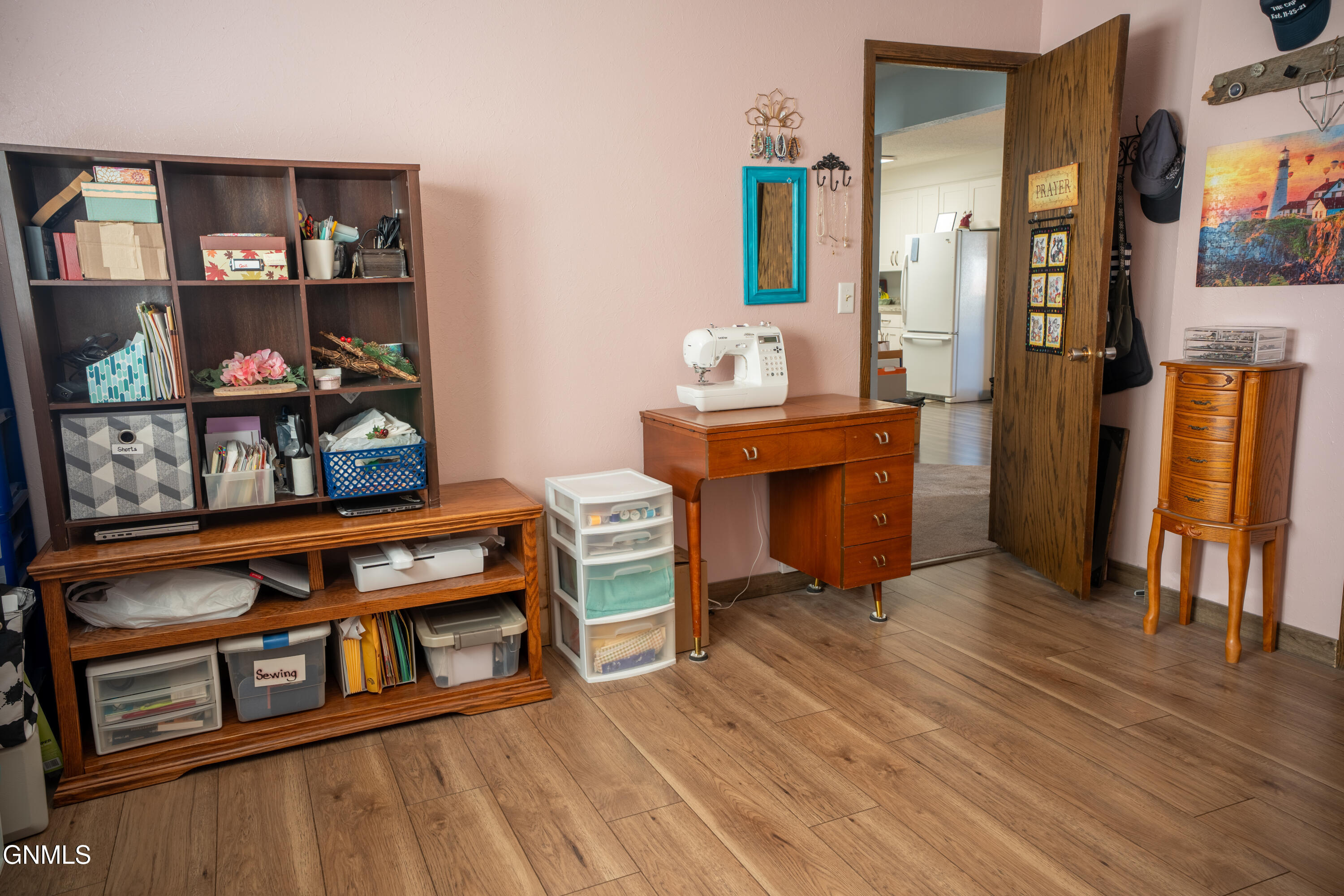 707 Interstate Avenue E, 4