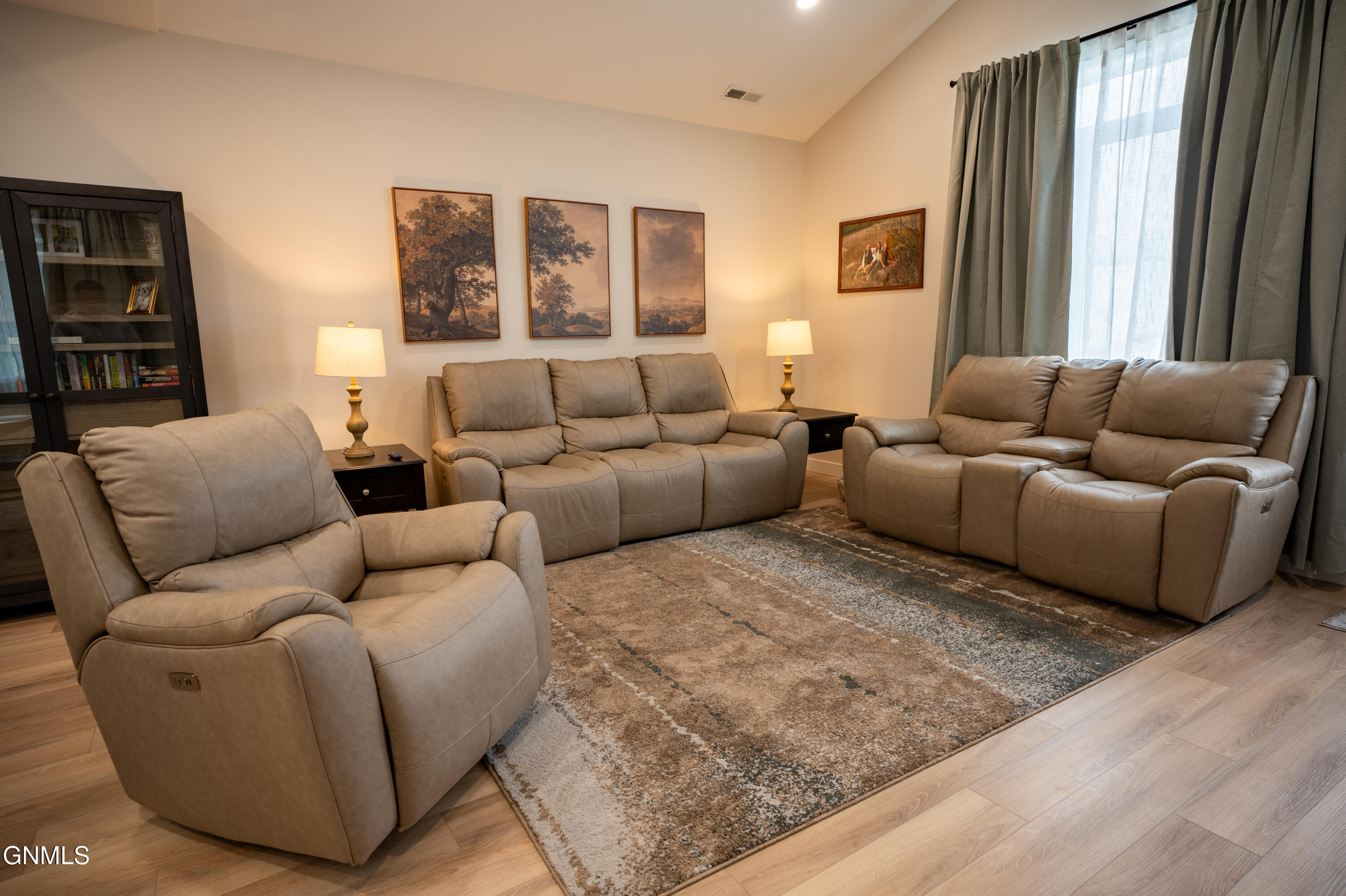 4208 Silver Boulevard