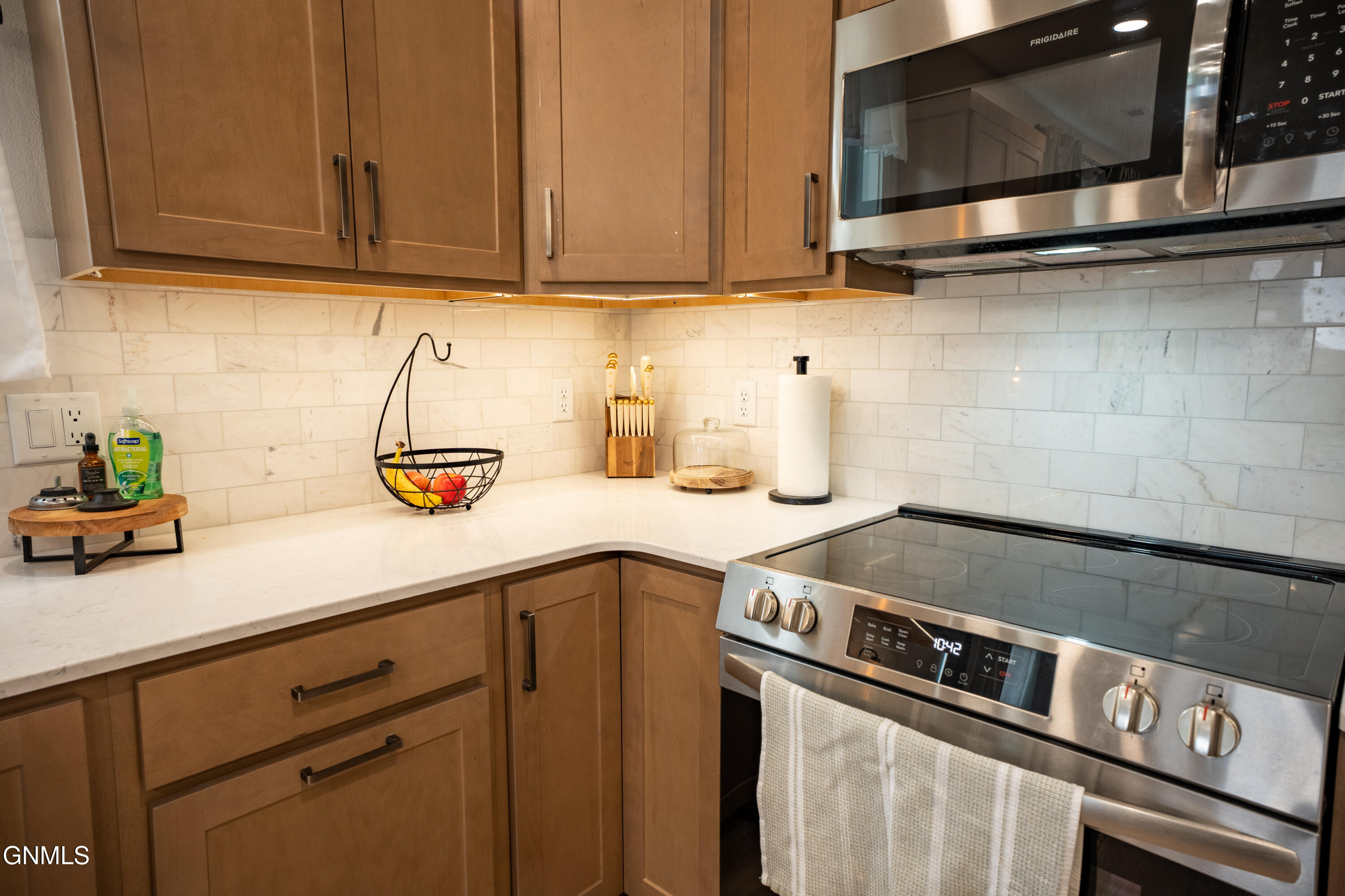 4208 Silver Boulevard