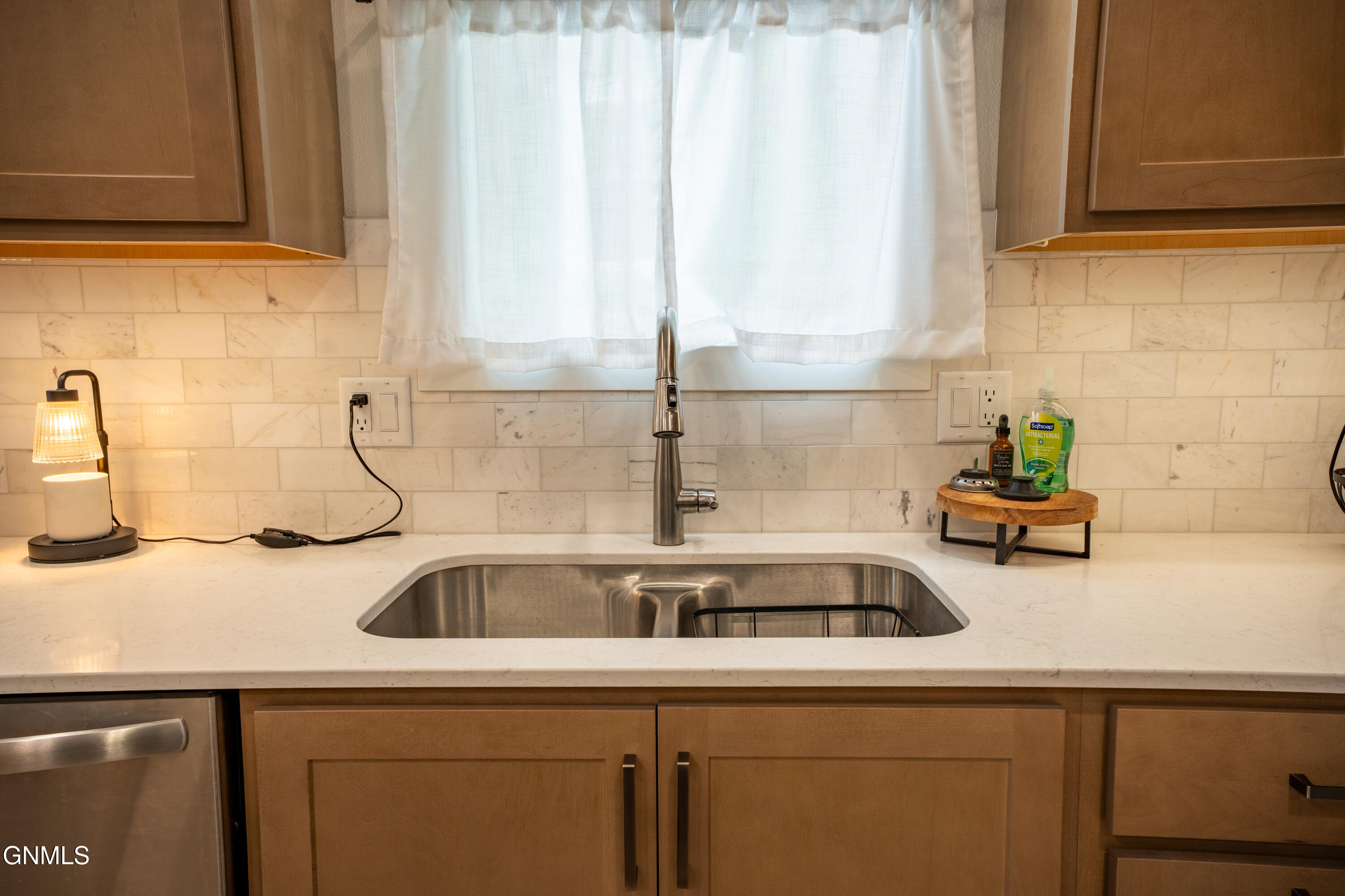 4208 Silver Boulevard