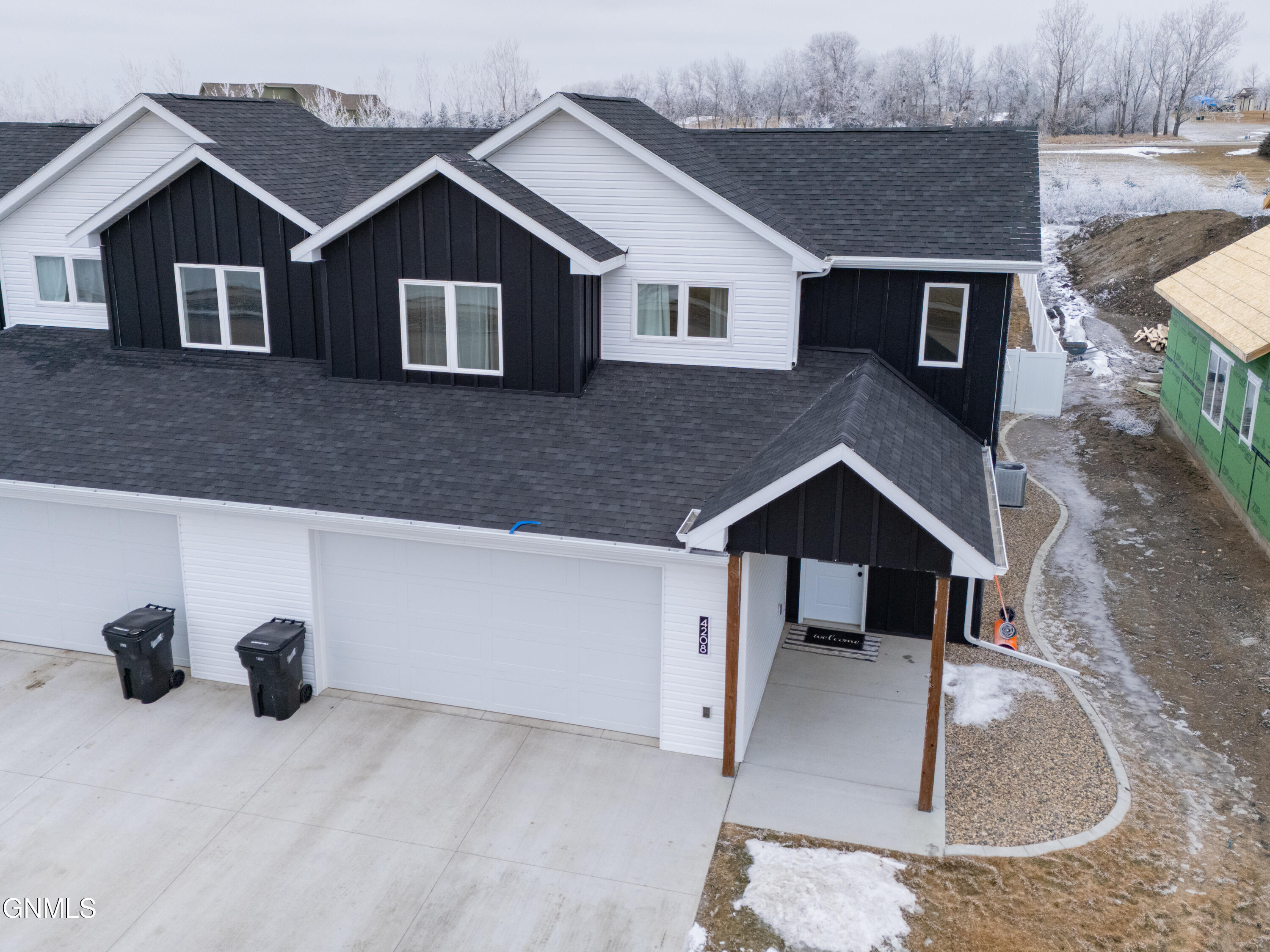 4208 Silver Boulevard