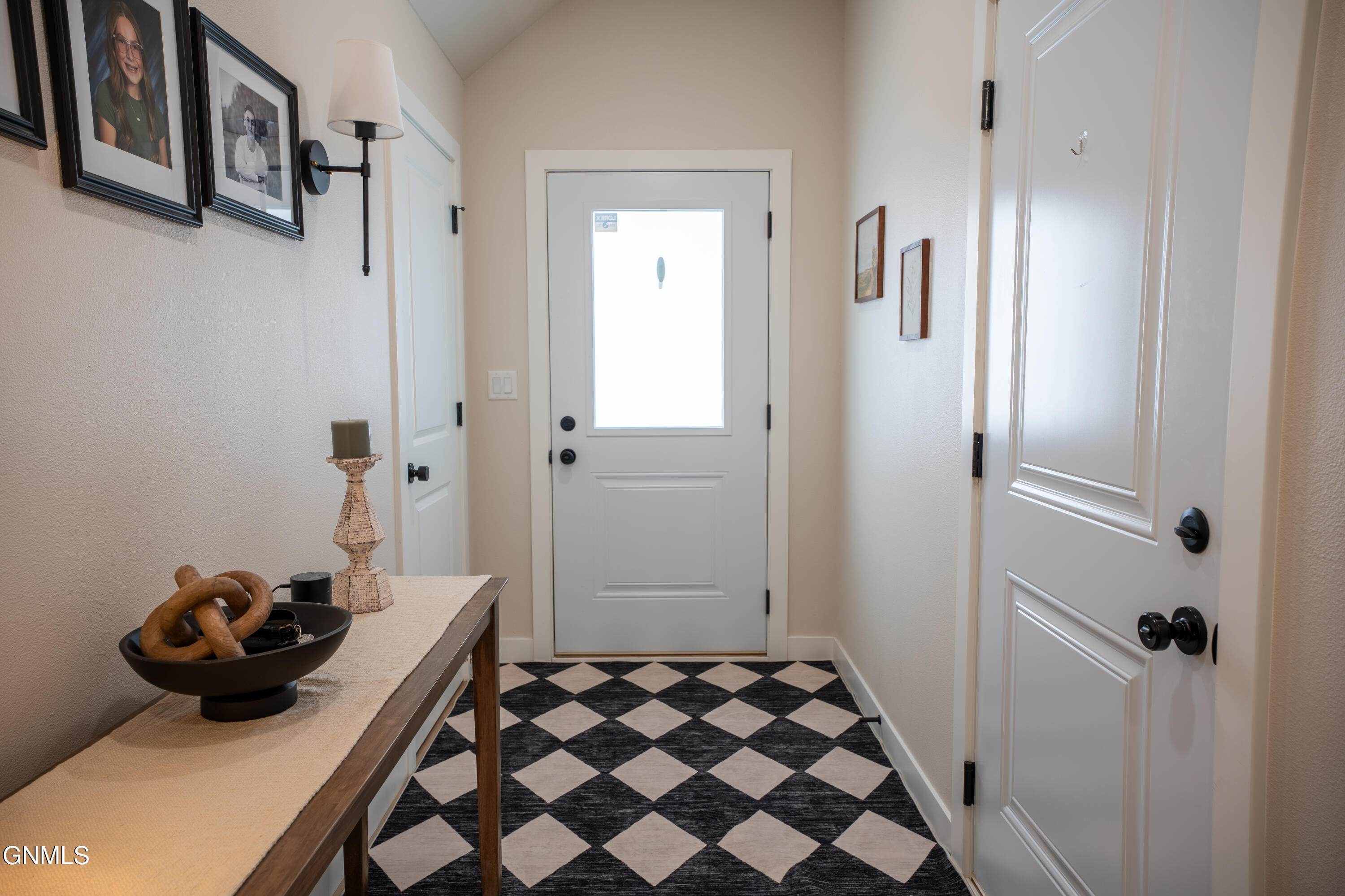 4208 Silver Boulevard