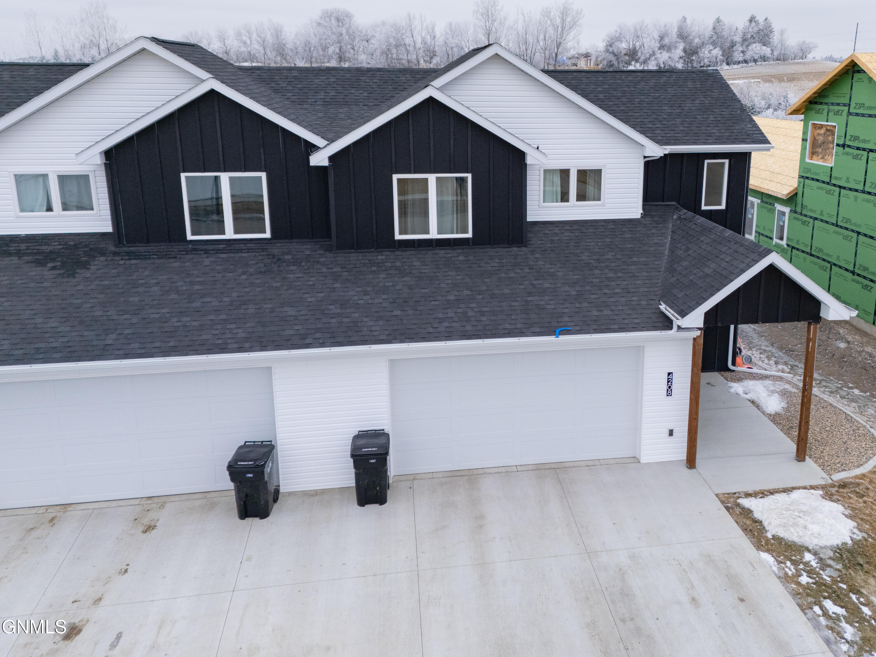 4208 Silver Boulevard