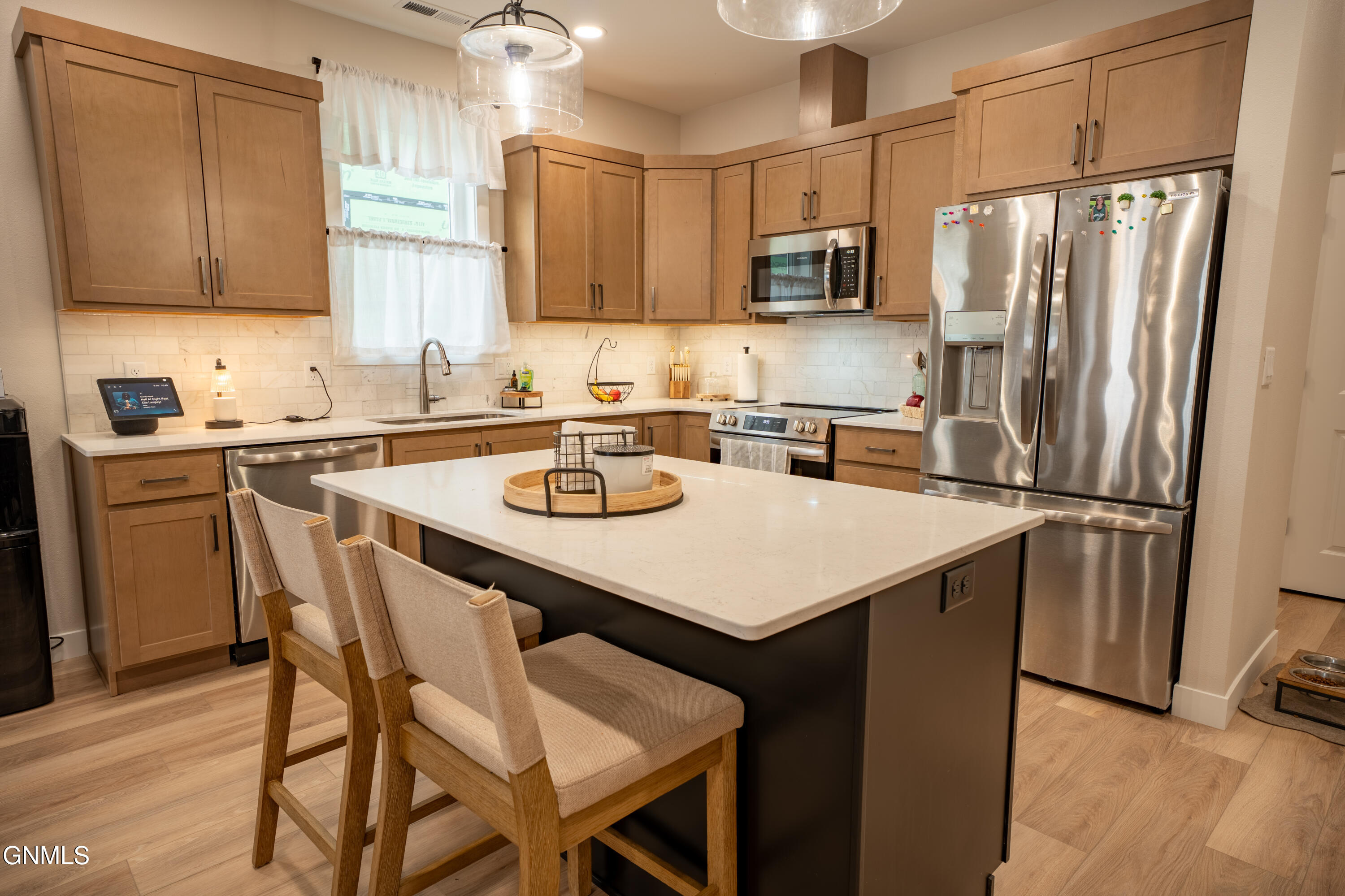 4208 Silver Boulevard