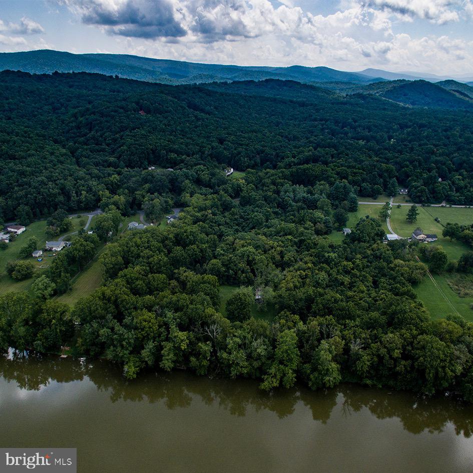 7095 Howellsville Rd