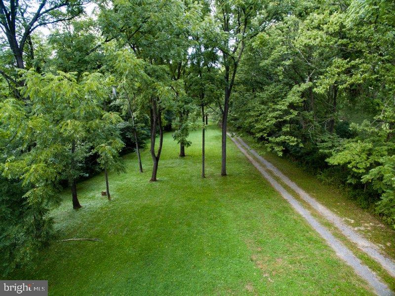 7095 Howellsville Rd