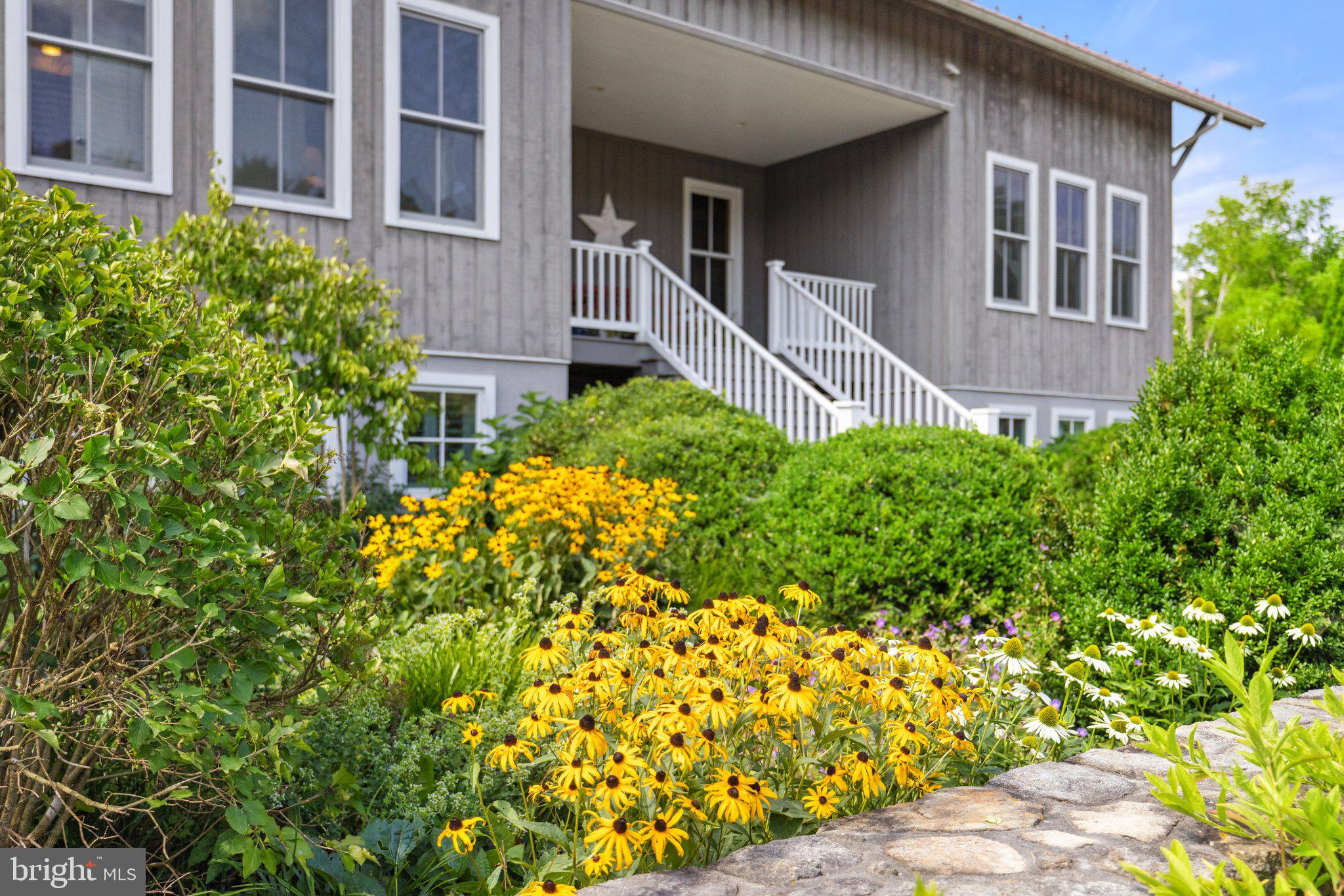 163 Greenfields Ln
