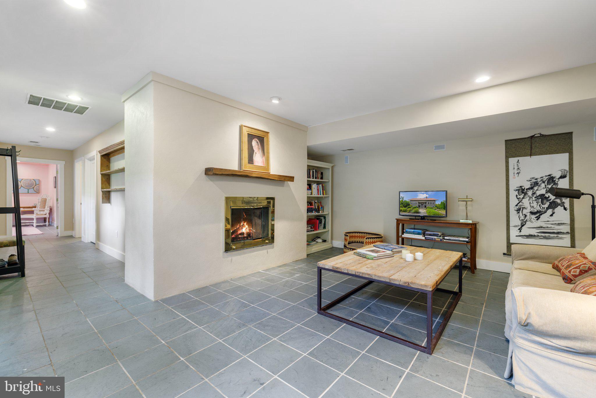 163 Greenfields Ln