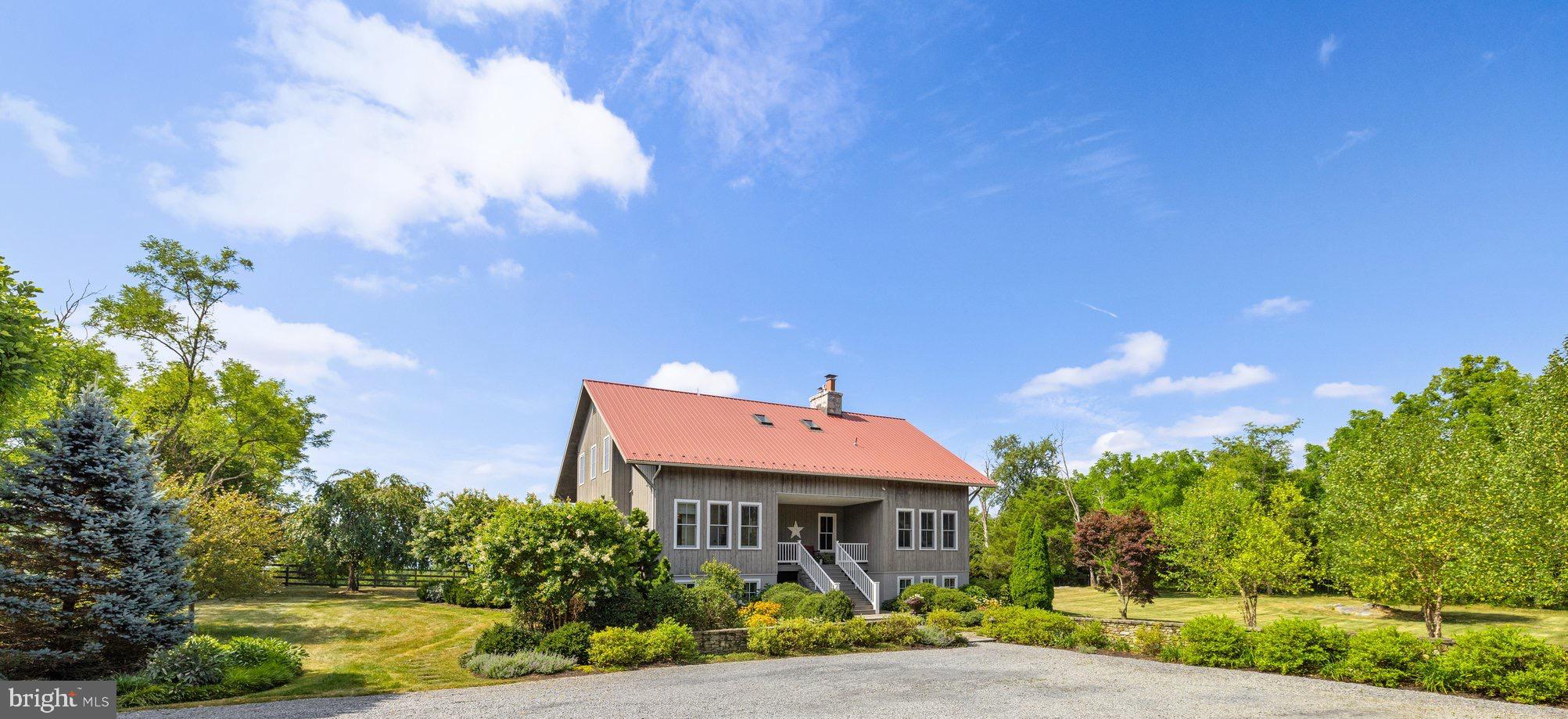 163 Greenfields Ln