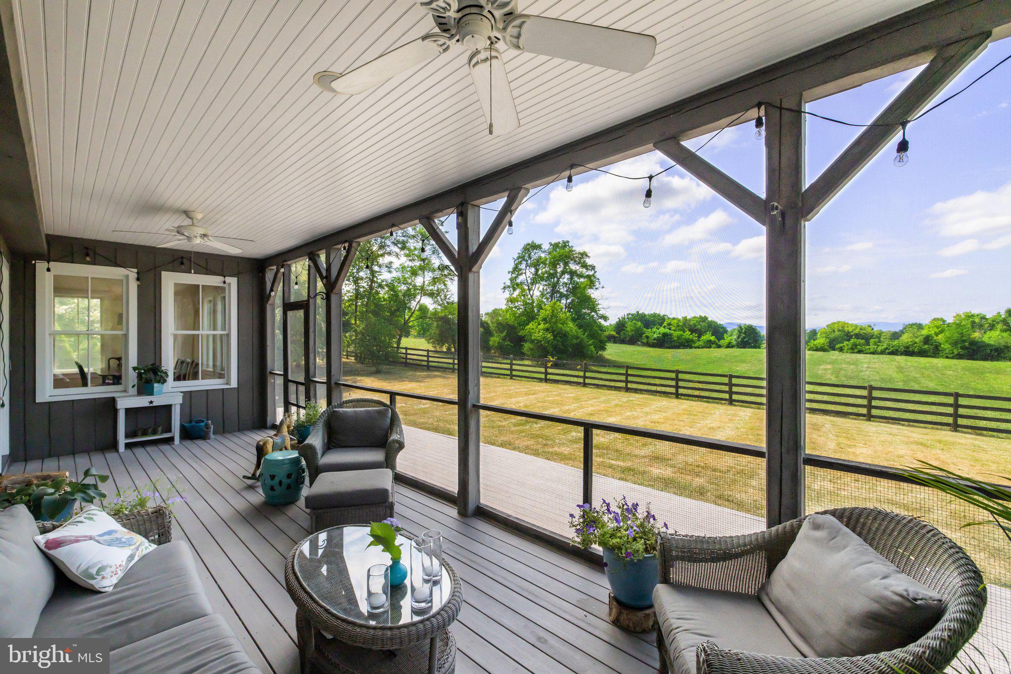 163 Greenfields Ln
