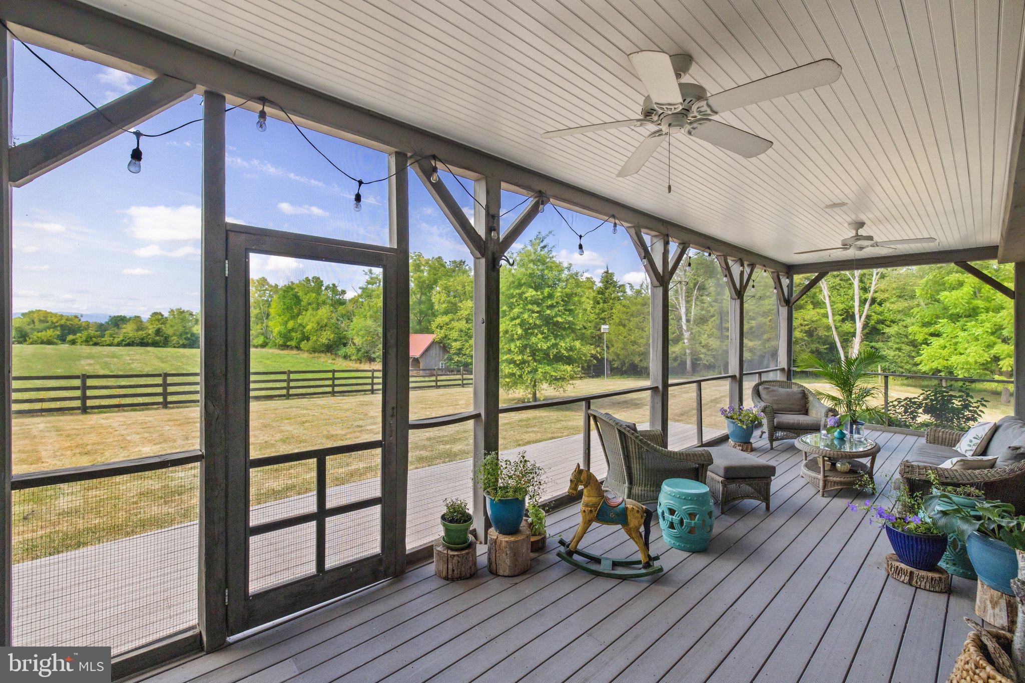 163 Greenfields Ln