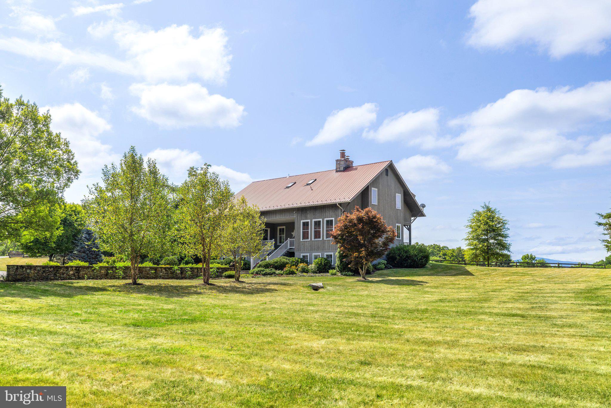 163 Greenfields Ln