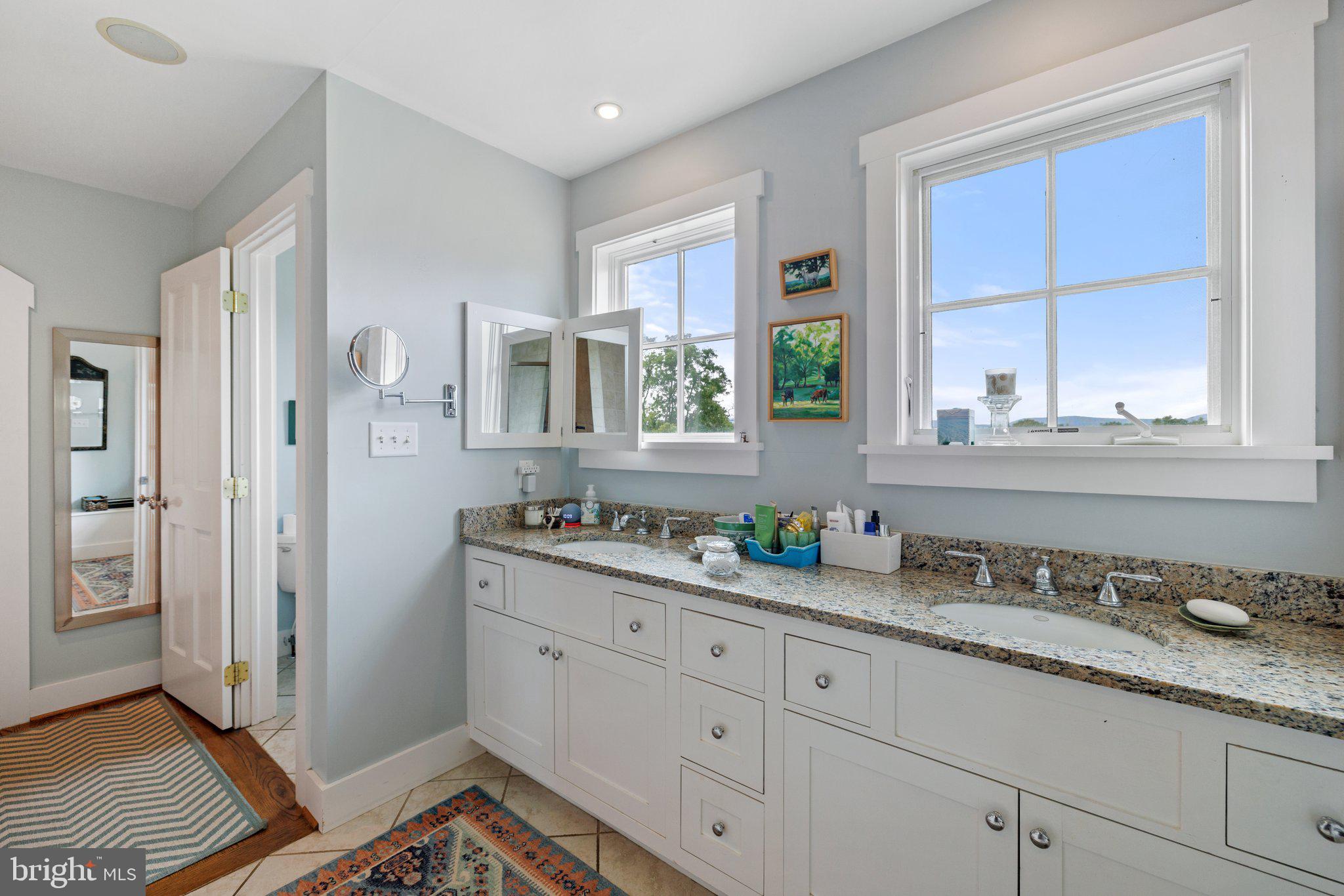 163 Greenfields Ln