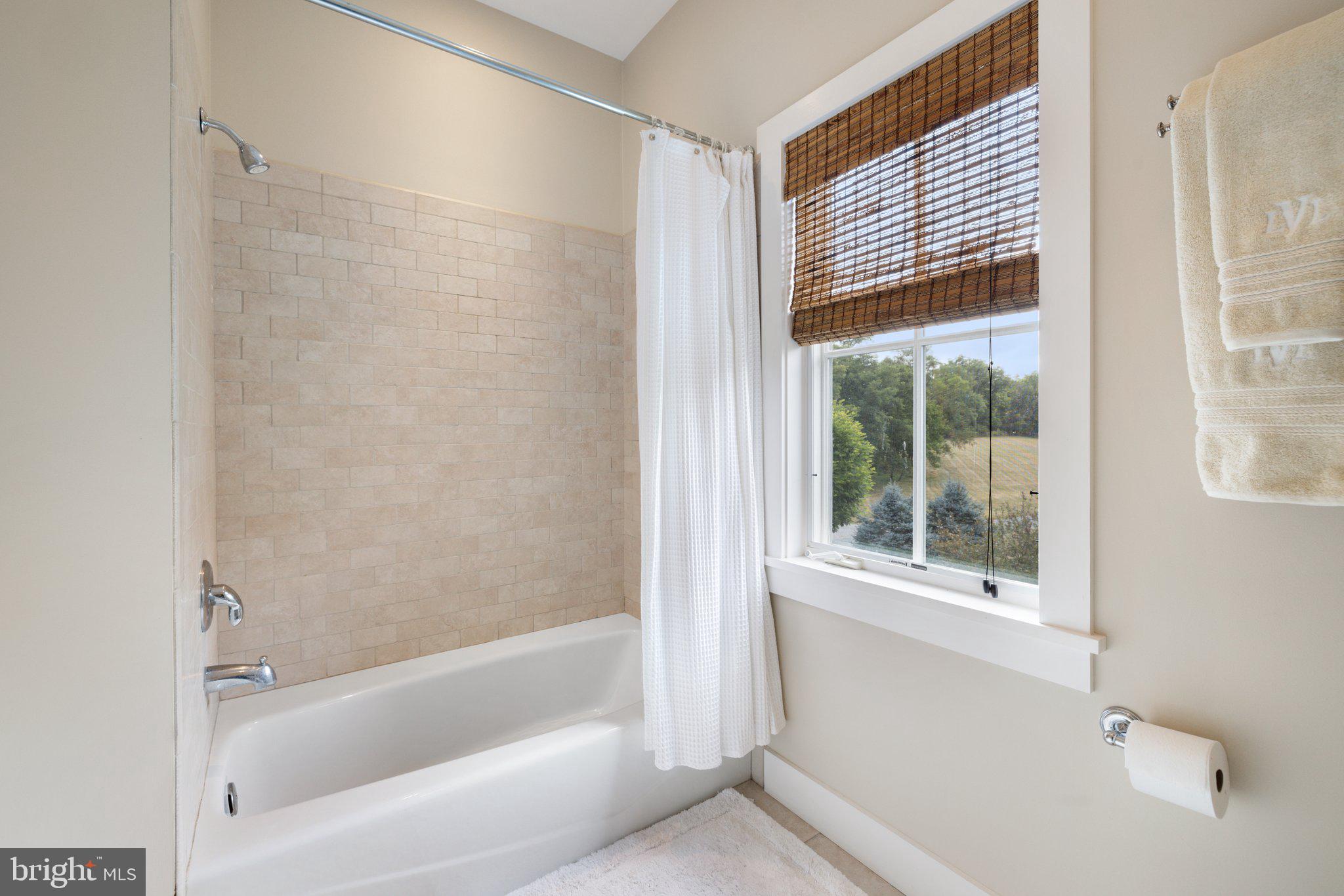 163 Greenfields Ln