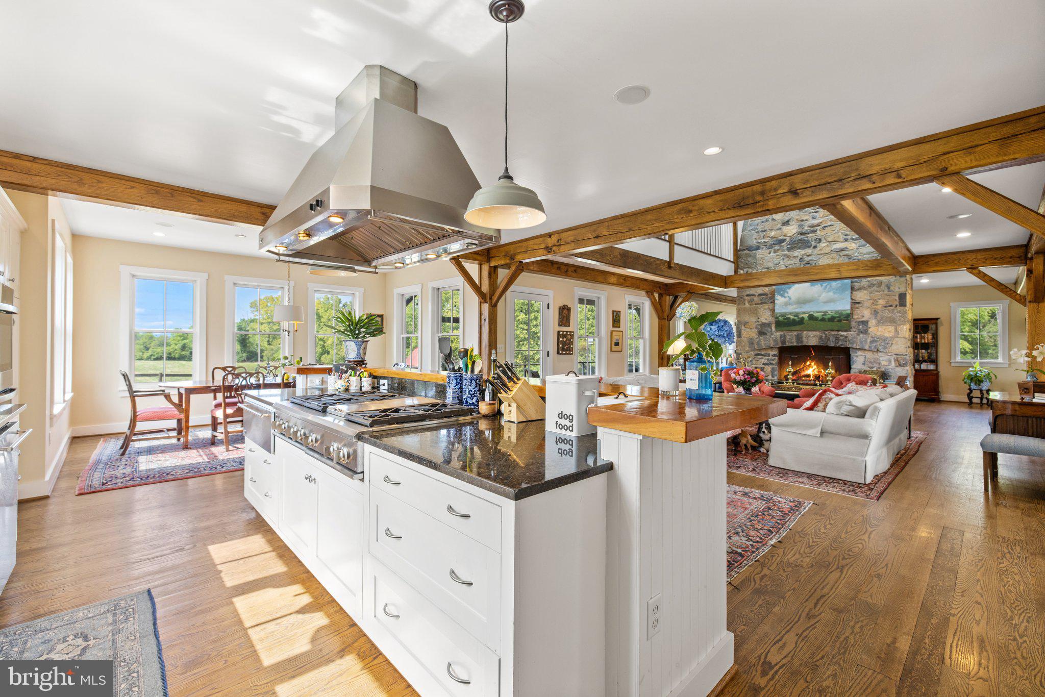 163 Greenfields Ln