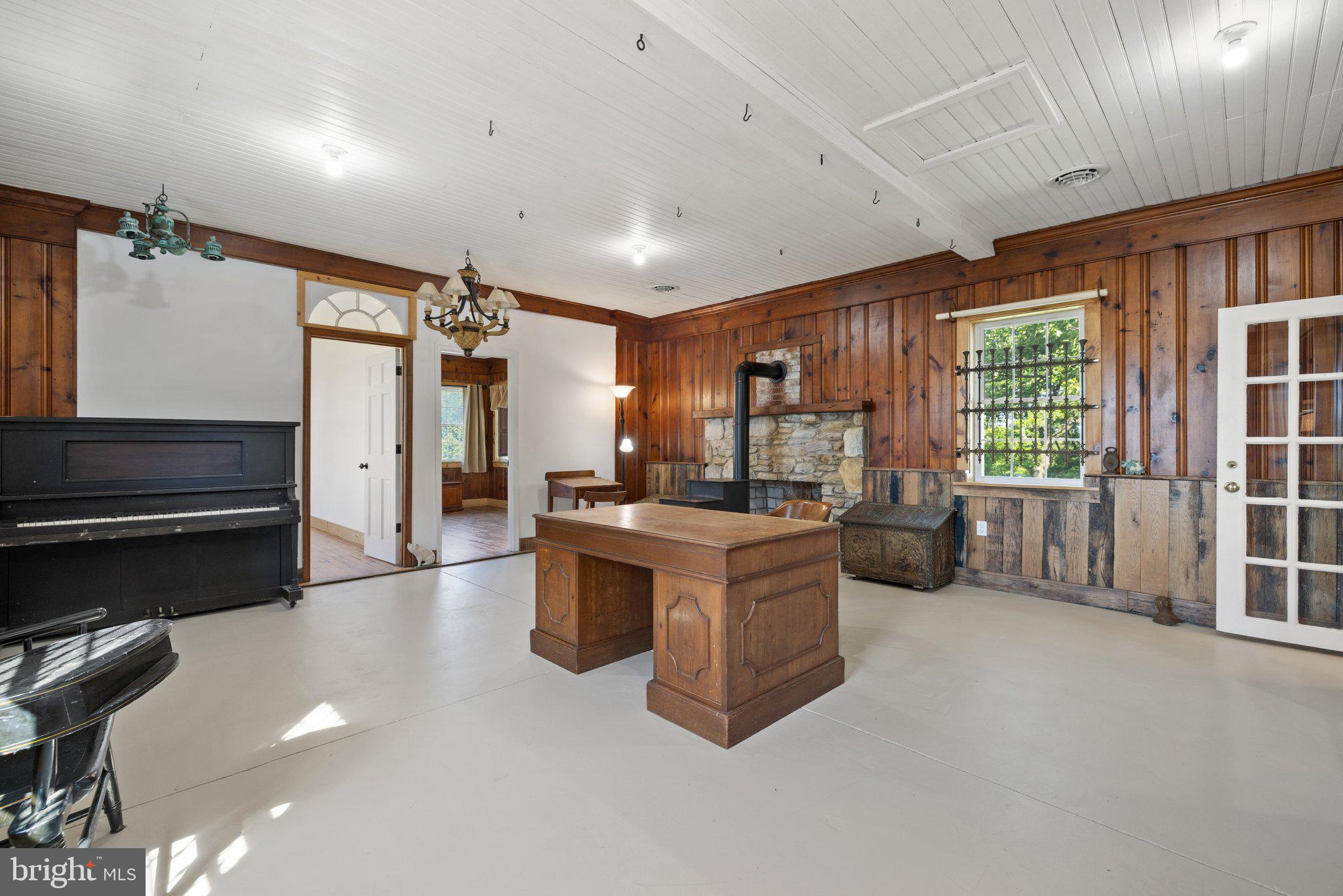 22540 Blue Ridge Mountain Road