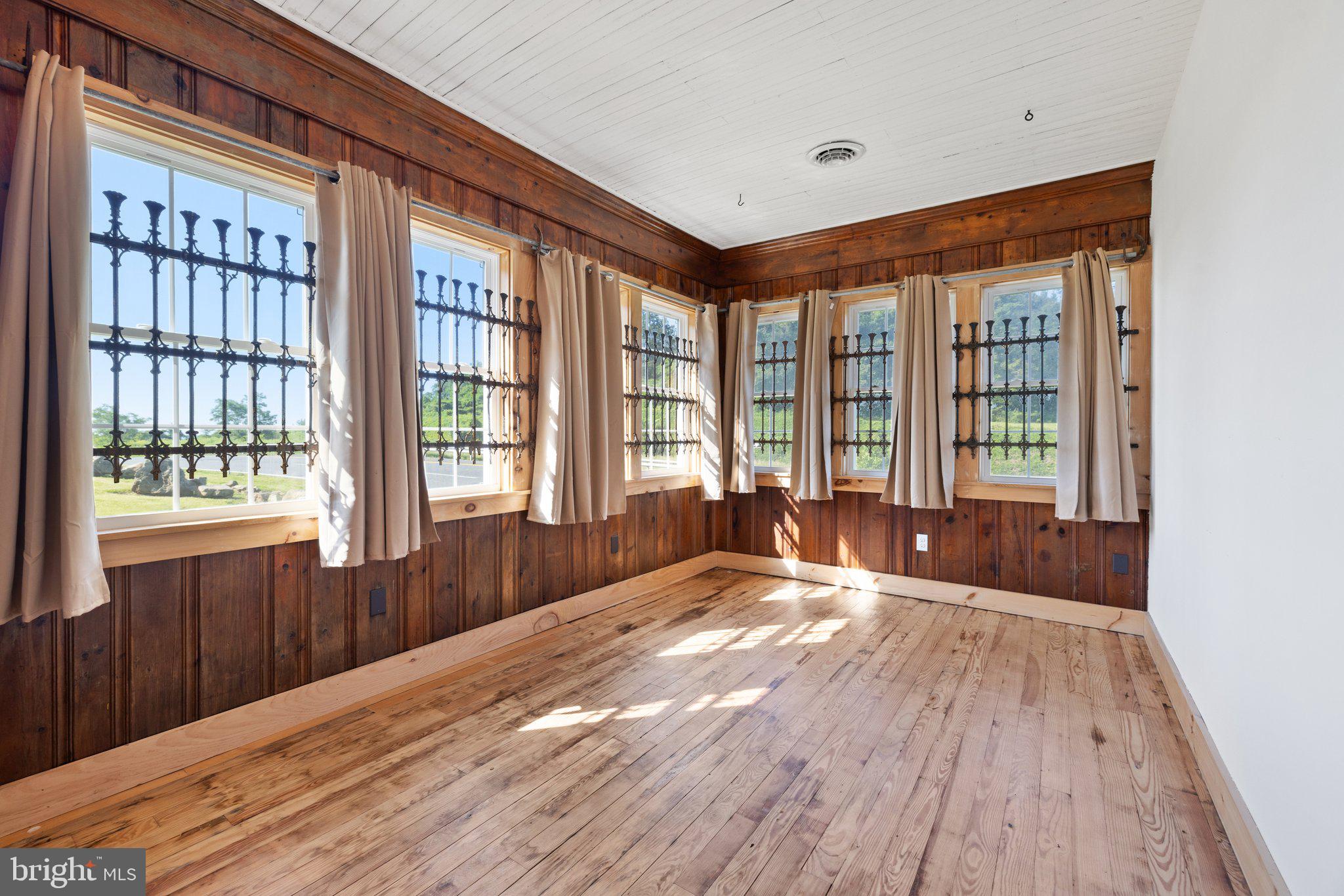 22540 Blue Ridge Mountain Road