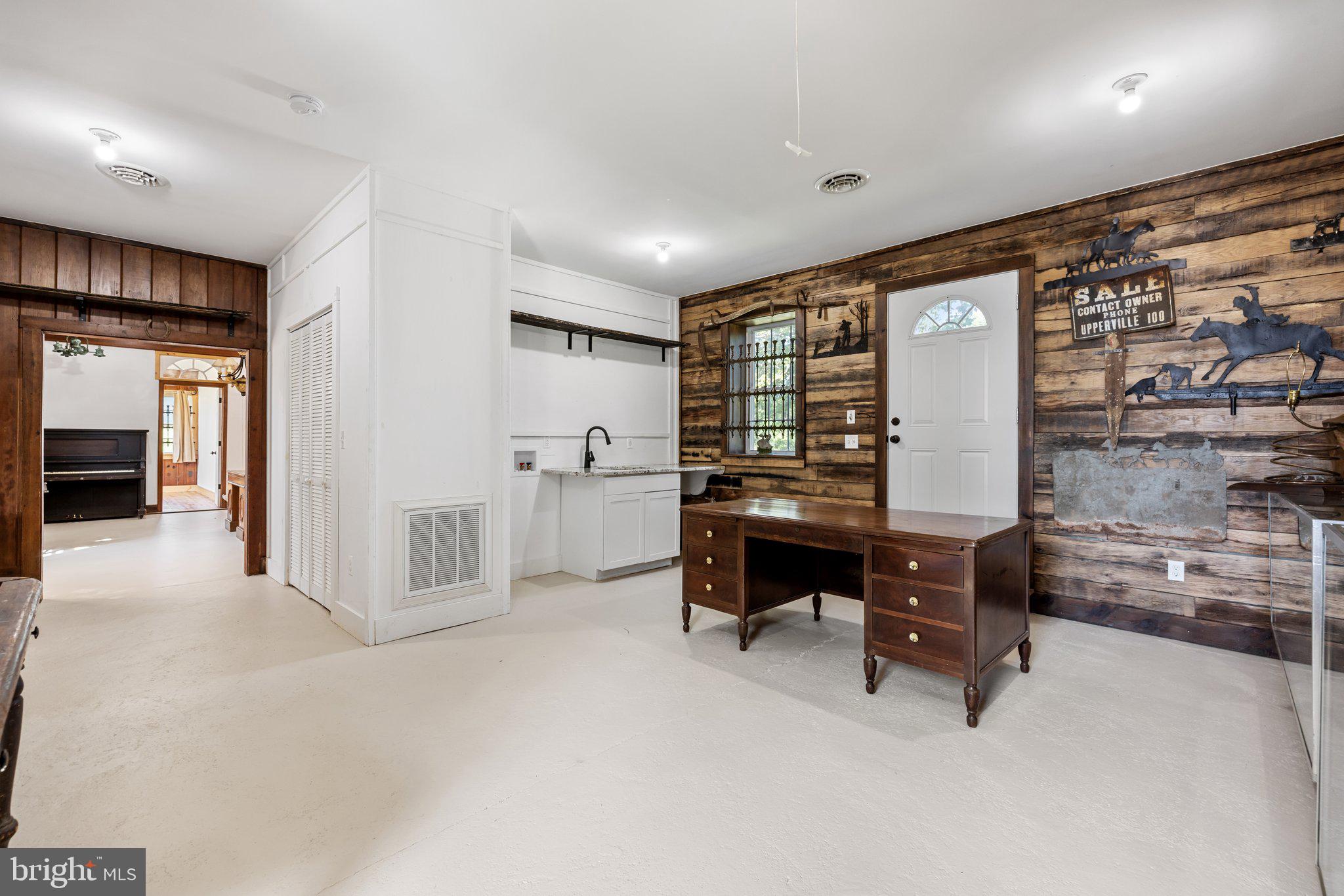 22540 Blue Ridge Mountain Road