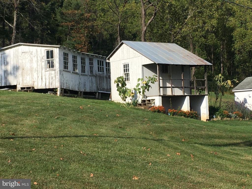 10436 John S. Mosby Hwy
