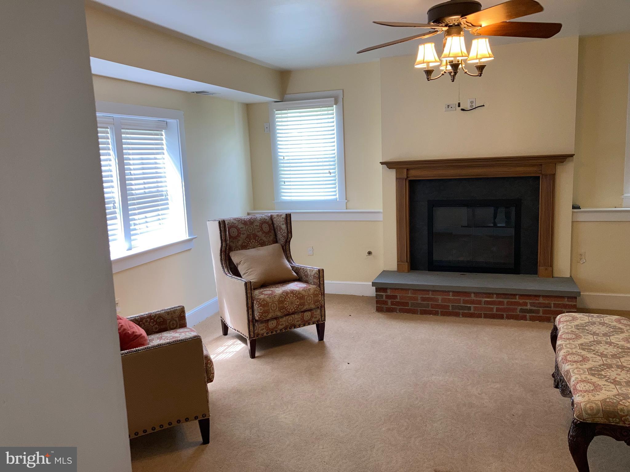 10436 John S. Mosby Hwy