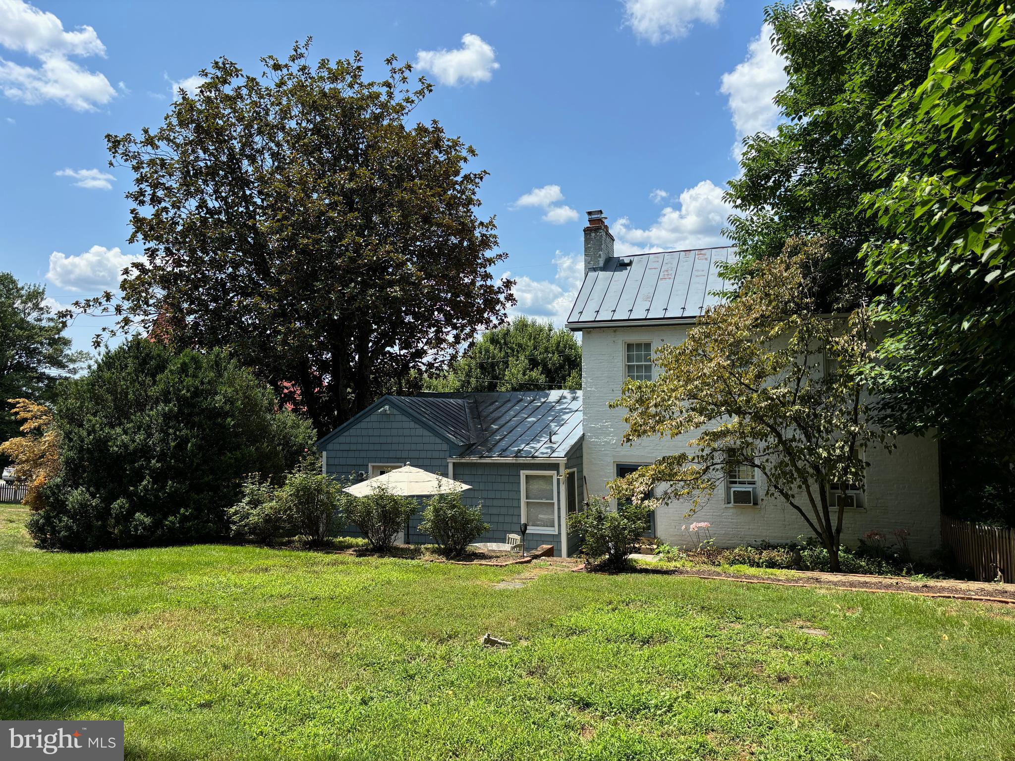 677 Federal St