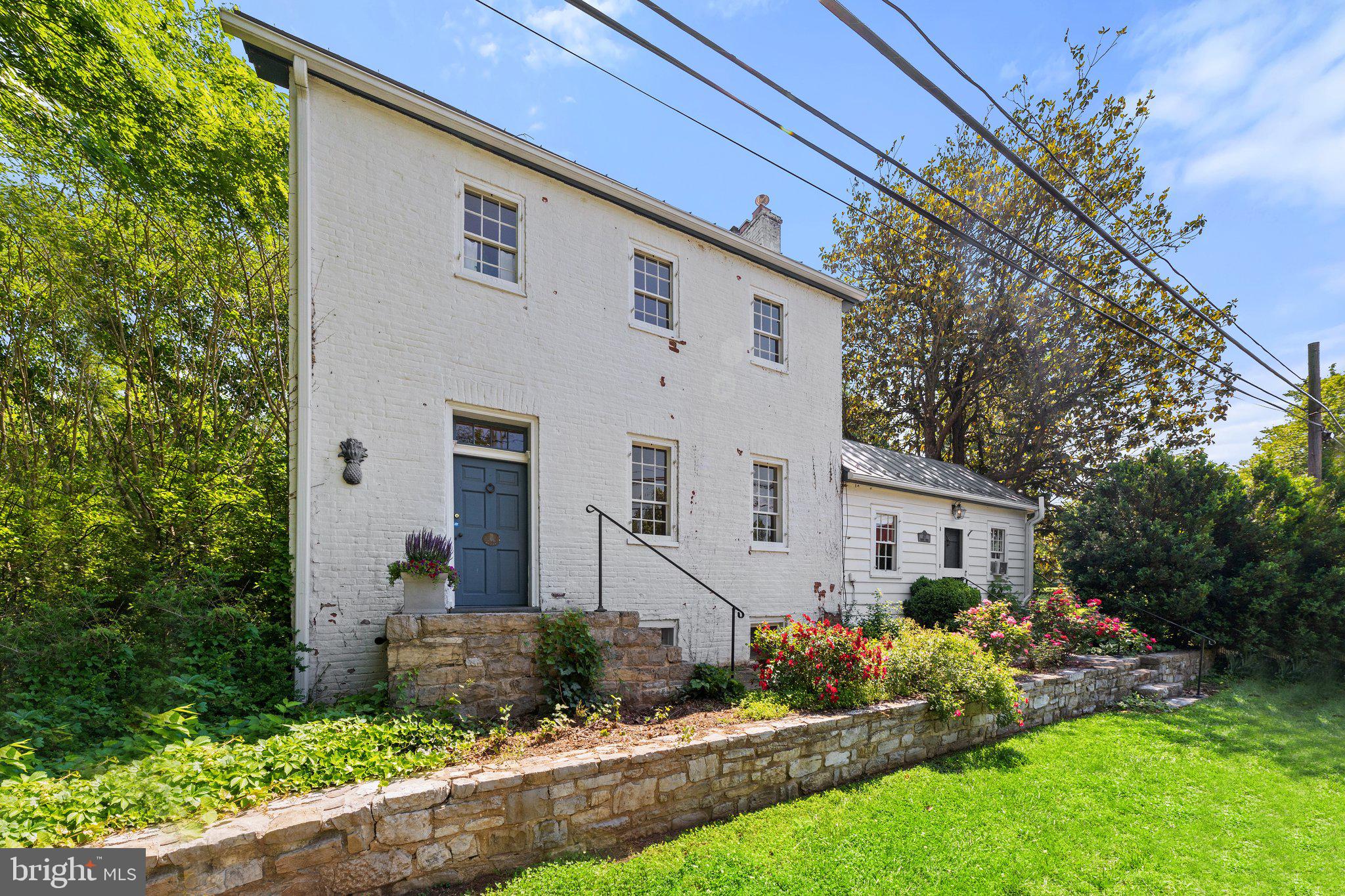 677 Federal St