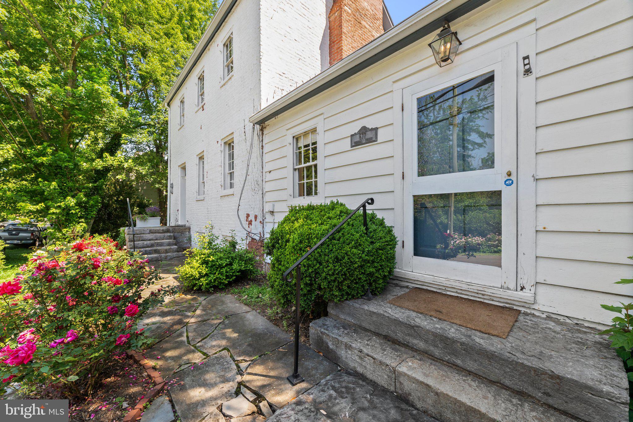 677 Federal St