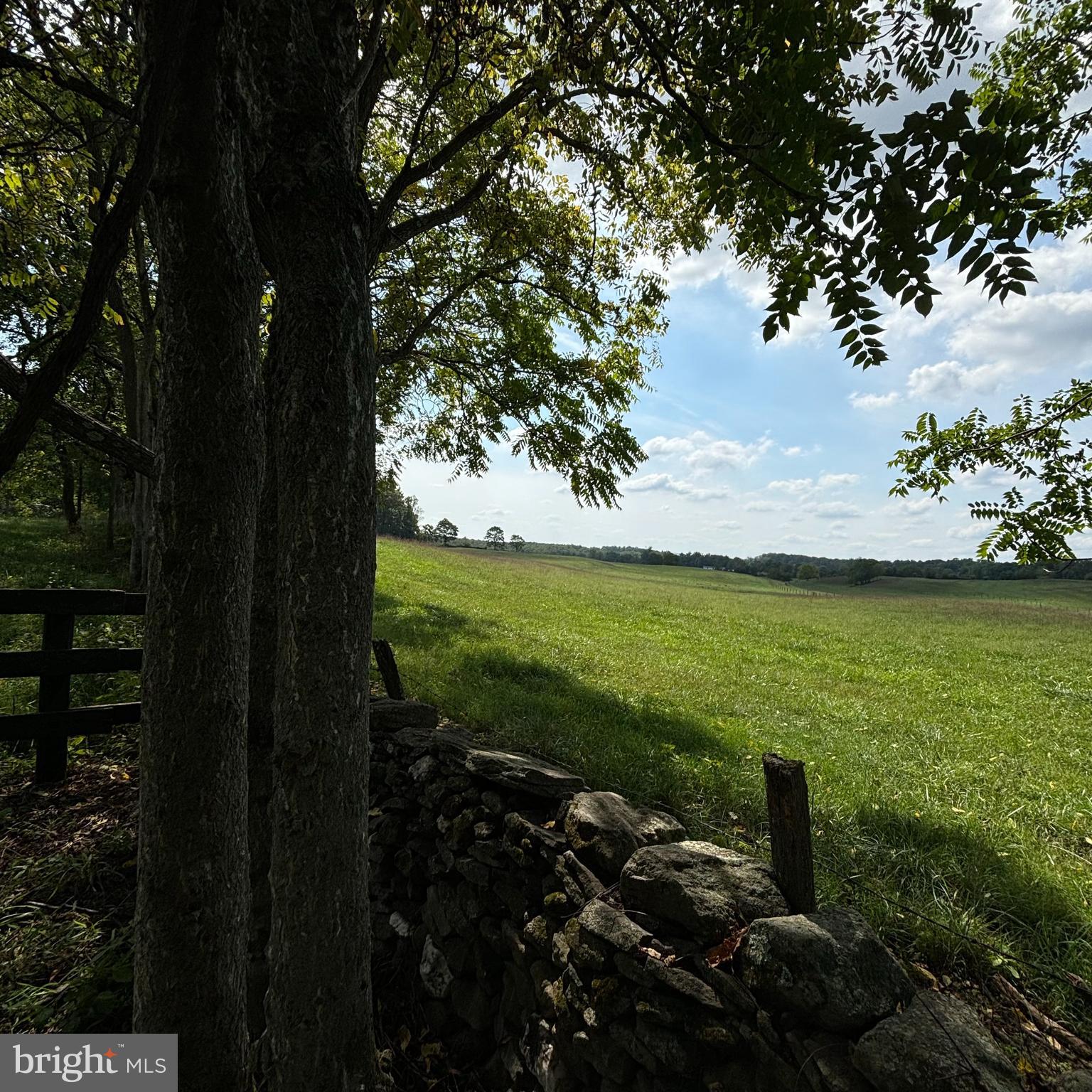 6589 Rockhill Mill