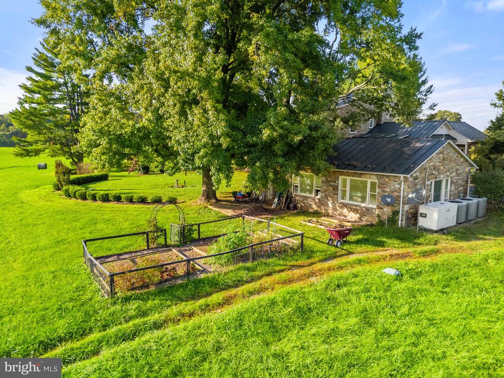 6313 OLD GOOSE CREEK