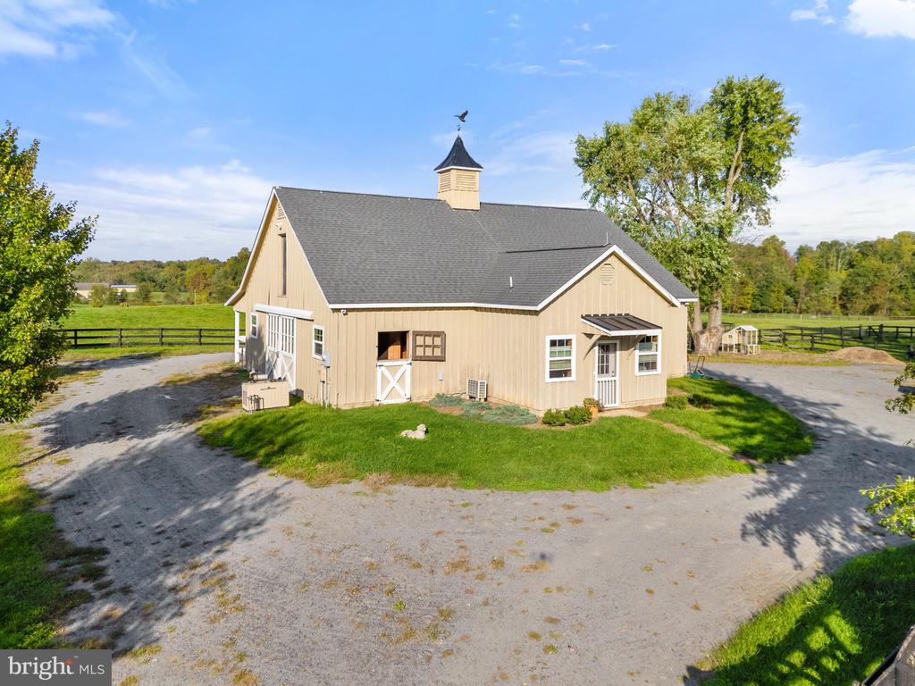 6313 OLD GOOSE CREEK