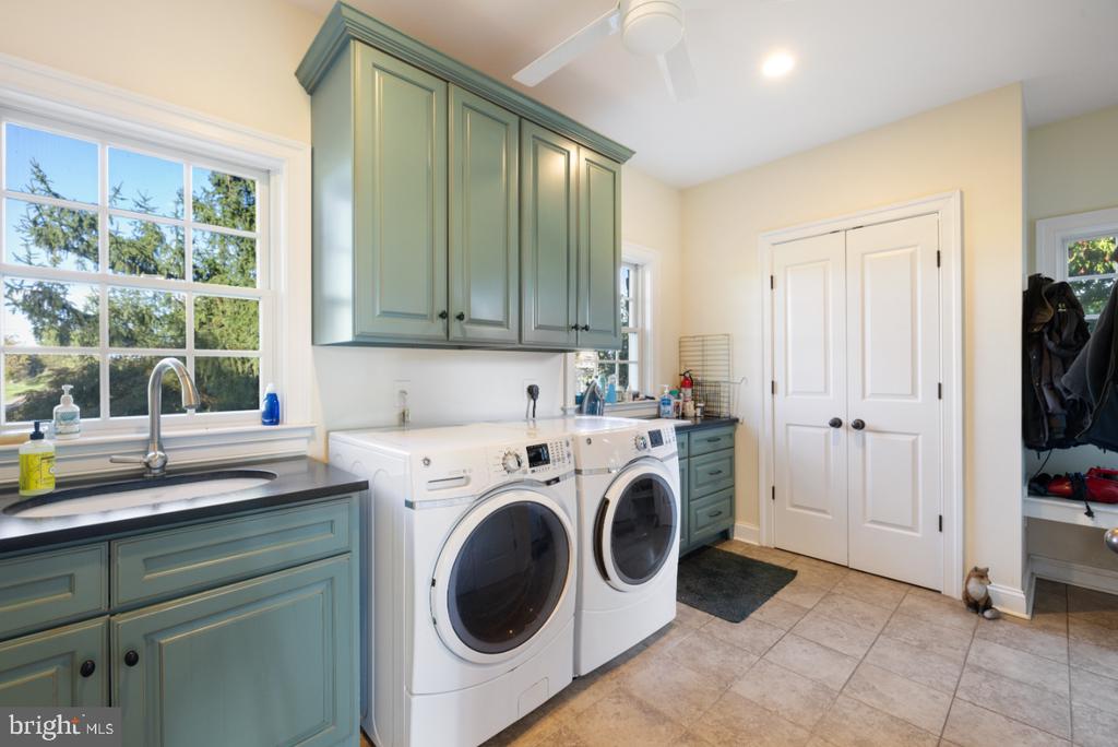 6313 OLD GOOSE CREEK