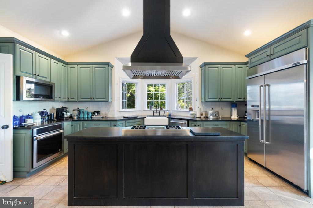 6313 OLD GOOSE CREEK