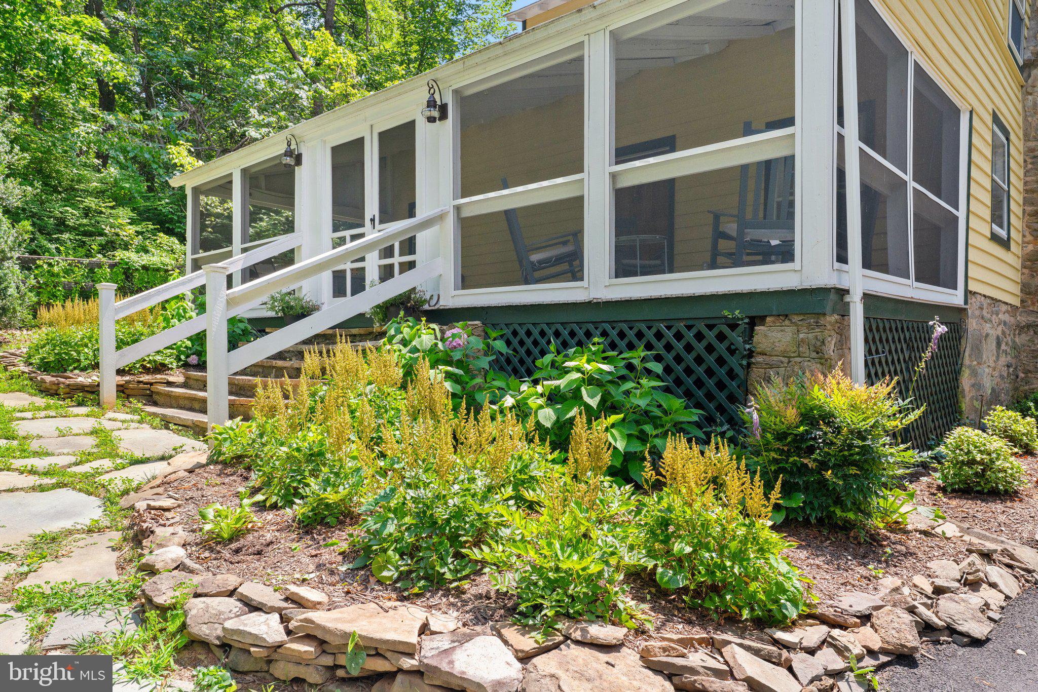 6441 Main St