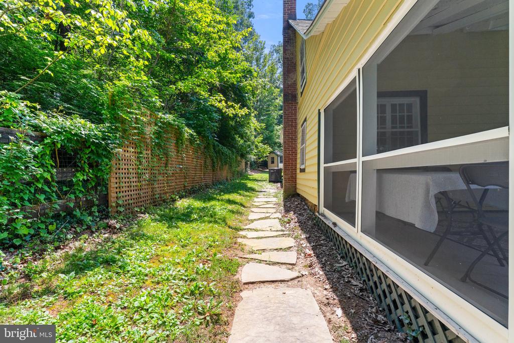 6441 Main St
