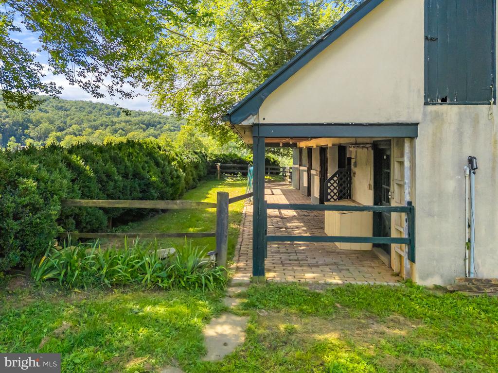 3418 Halfway Rd