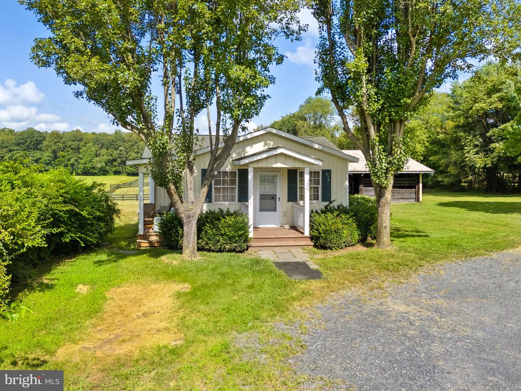 3418 Halfway Rd