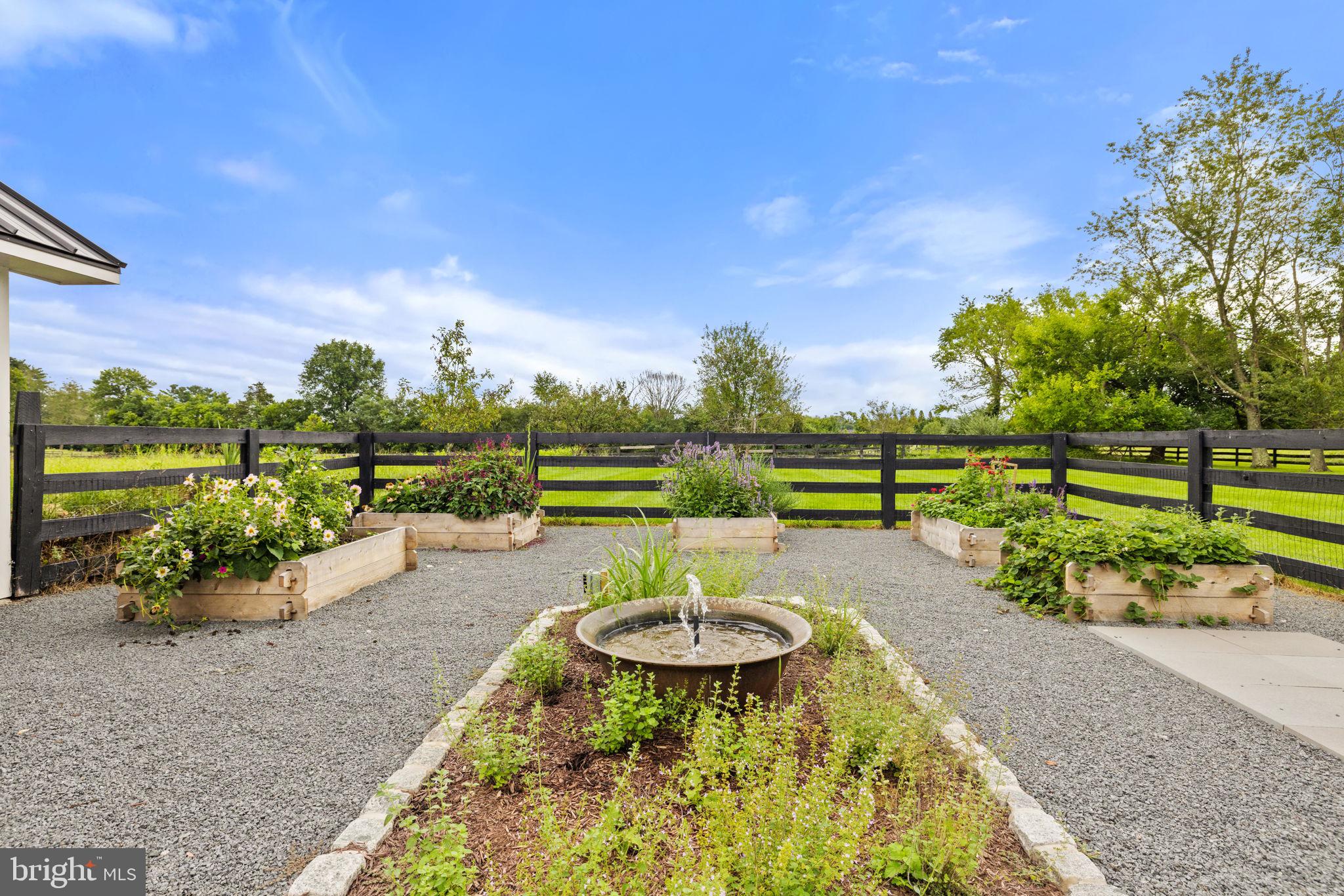 6437 JOHN S MOSBY HIGHWAY