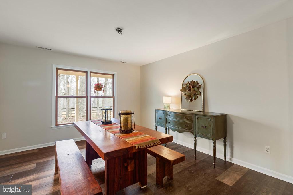 9373 WALDEN LANE