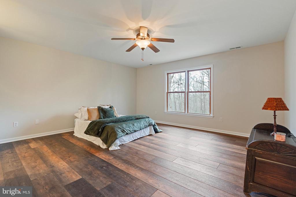 9373 WALDEN LANE