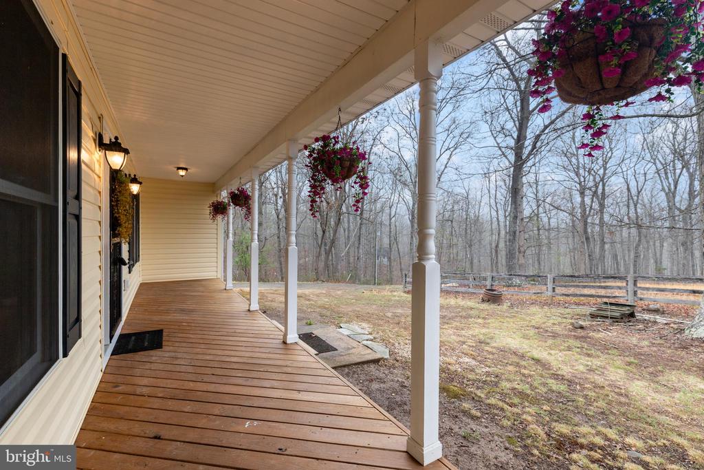 9373 WALDEN LANE