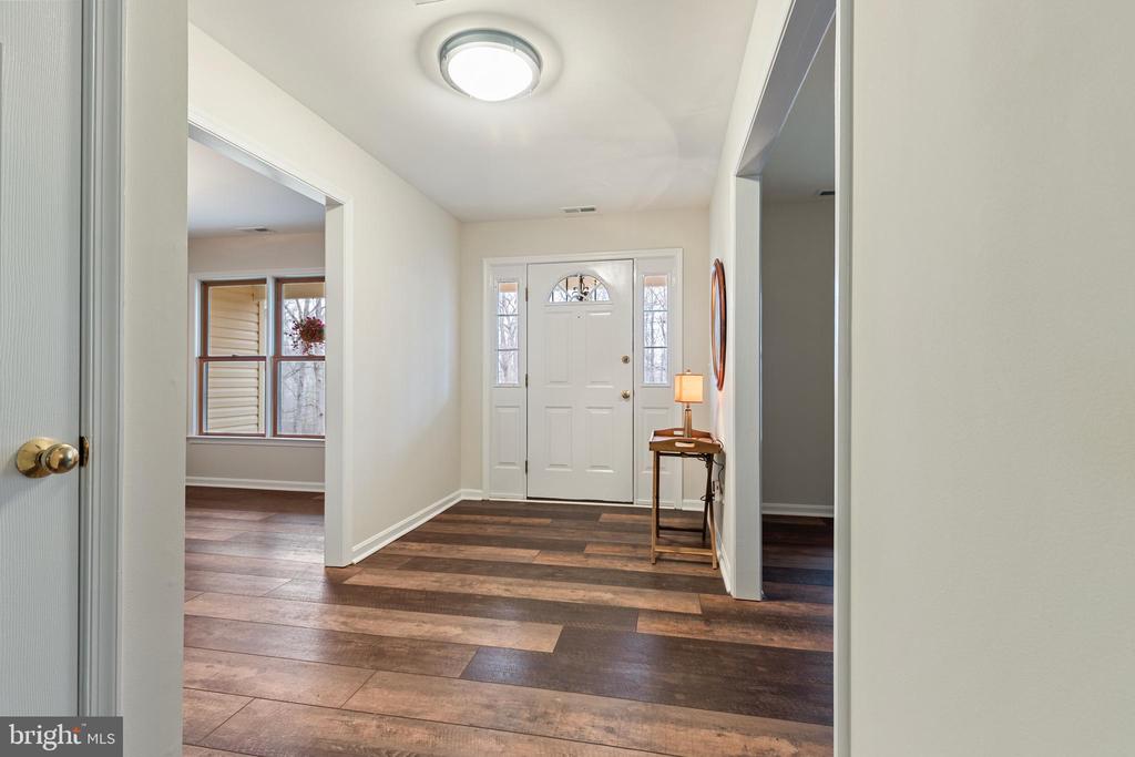 9373 WALDEN LANE