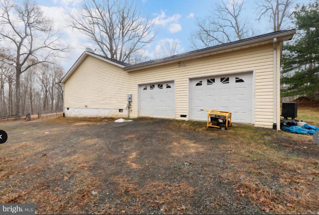 9373 WALDEN LANE