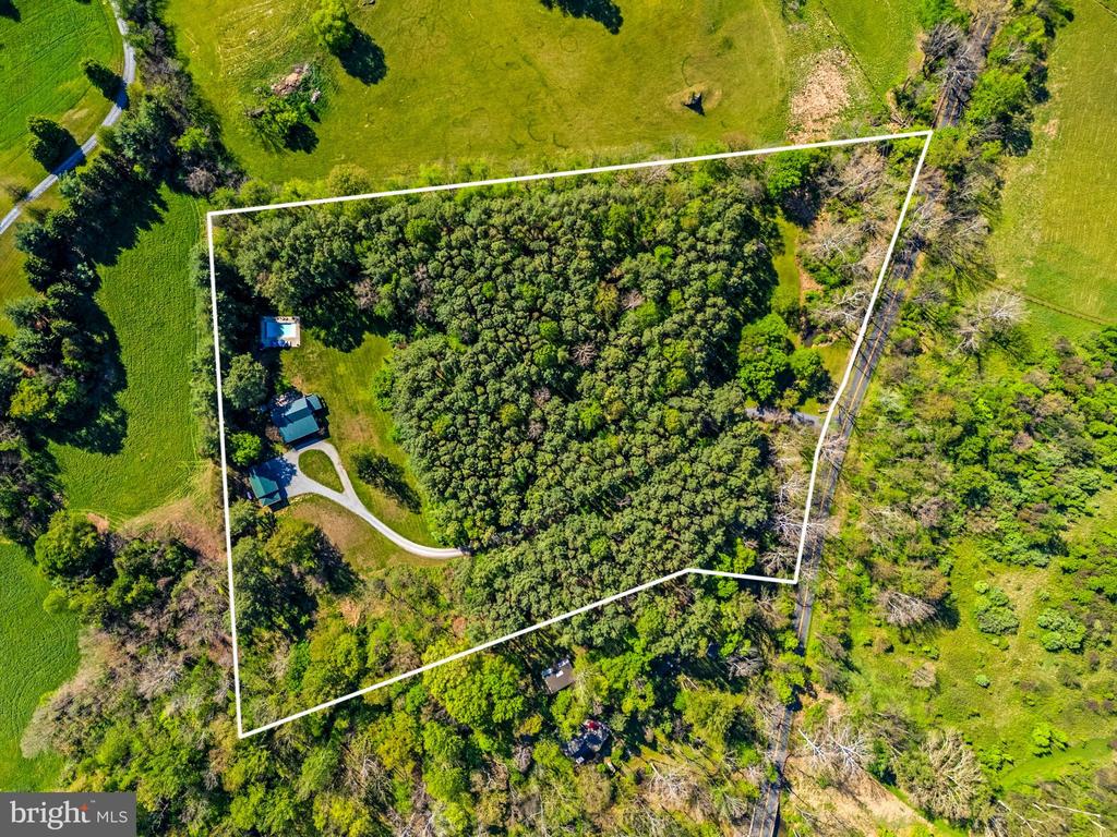 3079 HALFWAY ROAD