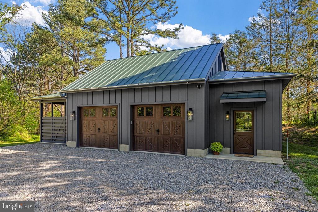 3079 HALFWAY ROAD