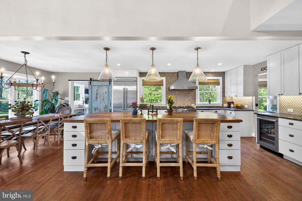 3079 HALFWAY ROAD