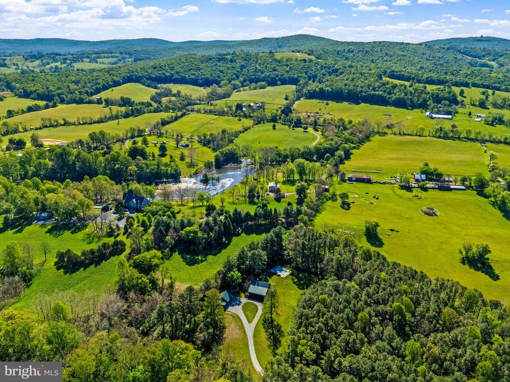 3079 HALFWAY ROAD