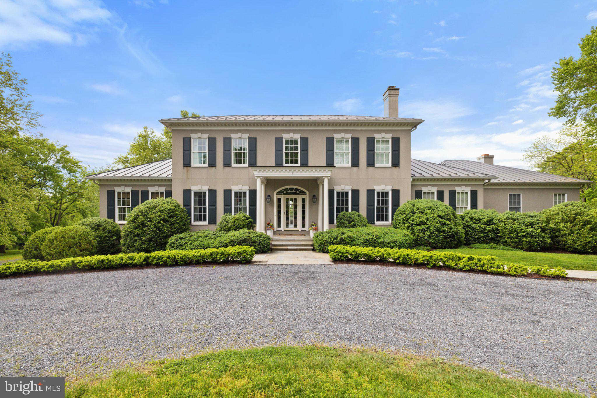 35359 Creek Ridge Ln